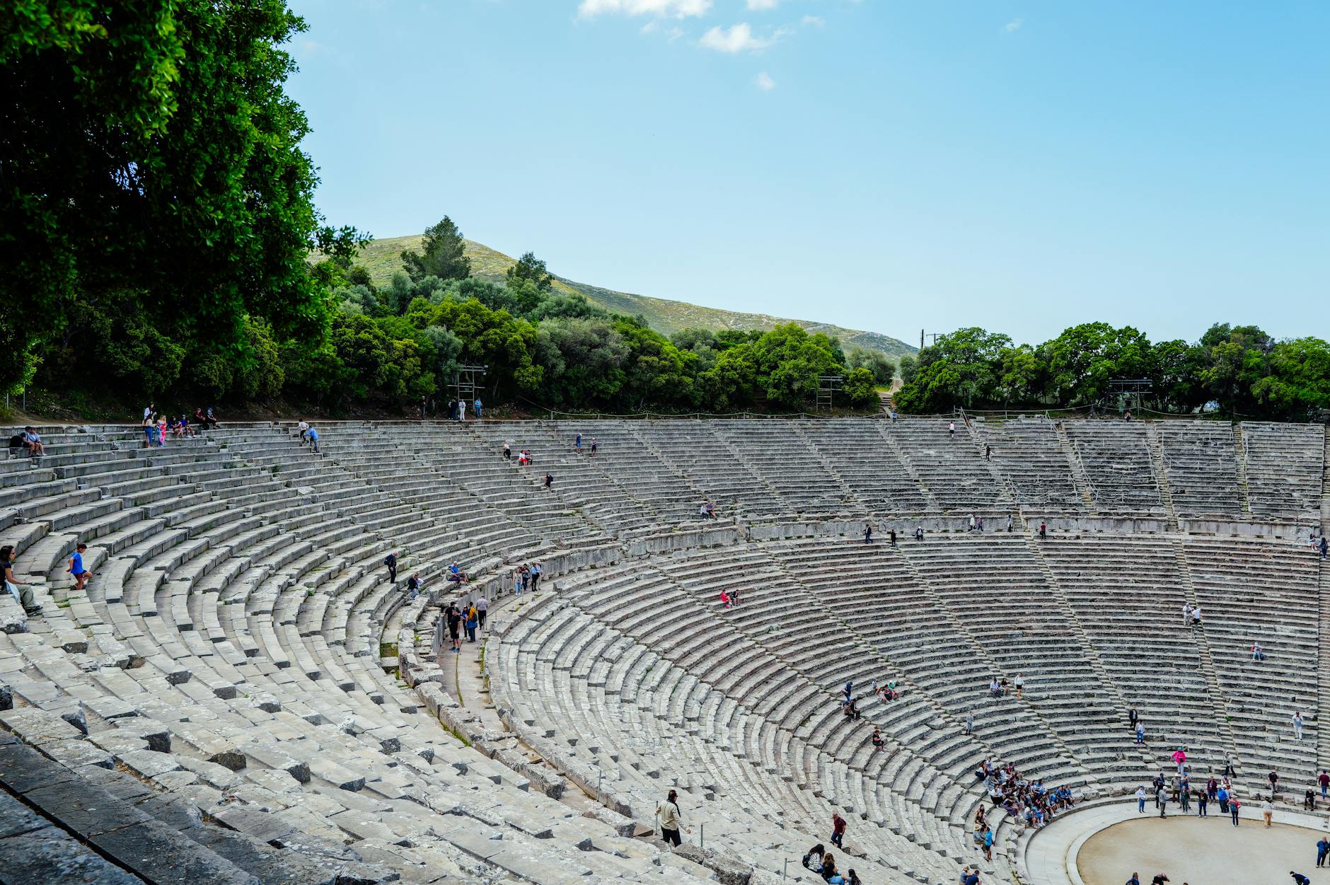 Κλασικά AI Ημερολόγια: Η Χιουμοριστική Πλευρά του Nightbot